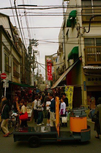 築地人多すぎ